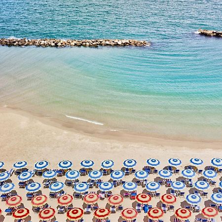 Serena Majestic Residence Montesilvano Marina Dış mekan fotoğraf