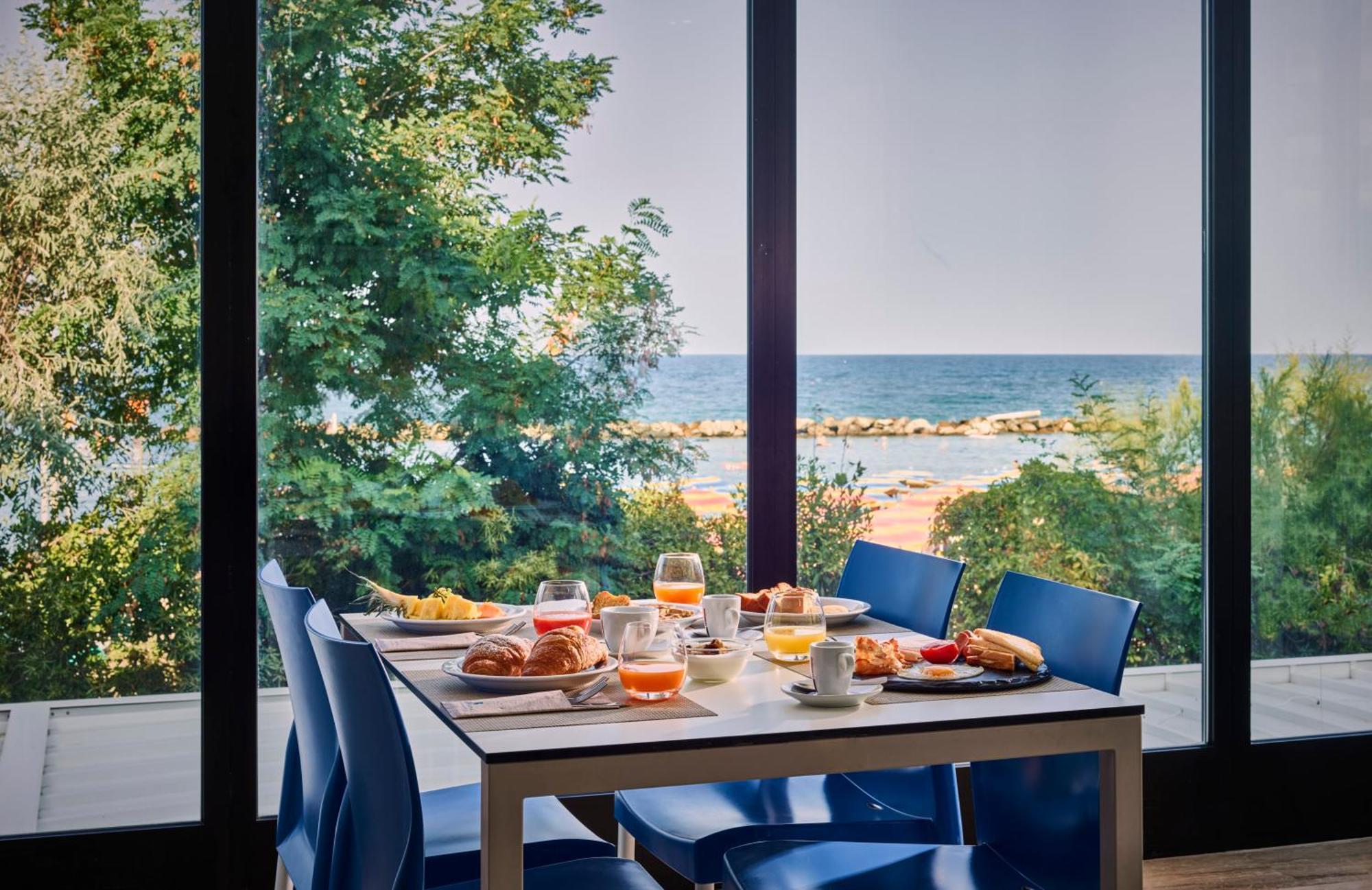 Serena Majestic Residence Montesilvano Marina Dış mekan fotoğraf